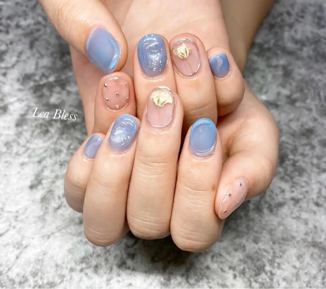 ネイル ニュアンスネイル 春ネイル Lea Bless 河原町のネイルデザイン