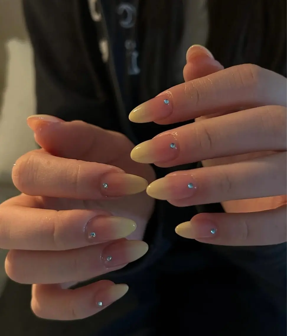 ネイル ハンドネイル NiJi Nailsのネイルデザイン