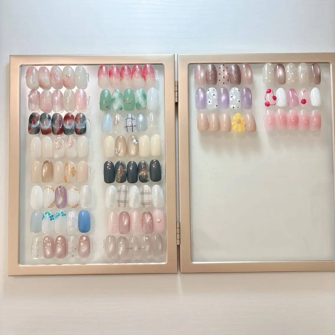 ネイル フットネイル 氷ネイル・うるうるネイル マグネットネイル ニュアンスネイル シンプルネイル ハンドネイル nail salon anoneのネイルデザイン