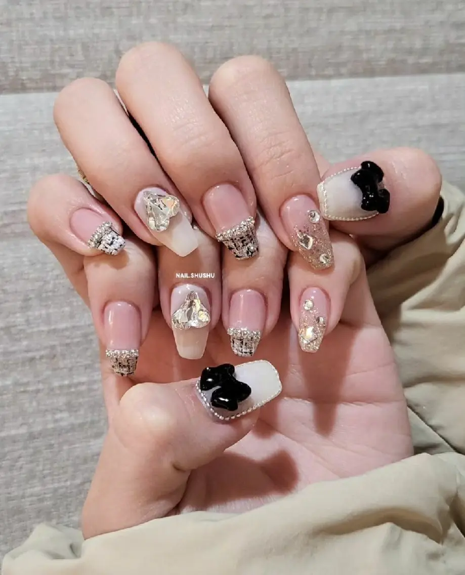 ネイル 持ち込み ニュアンスネイル ワンカラーネイル シンプルネイル 冬ネイル ハンドネイル 3dパーツ/流行り 👧shushu❤️のネイルデザイン