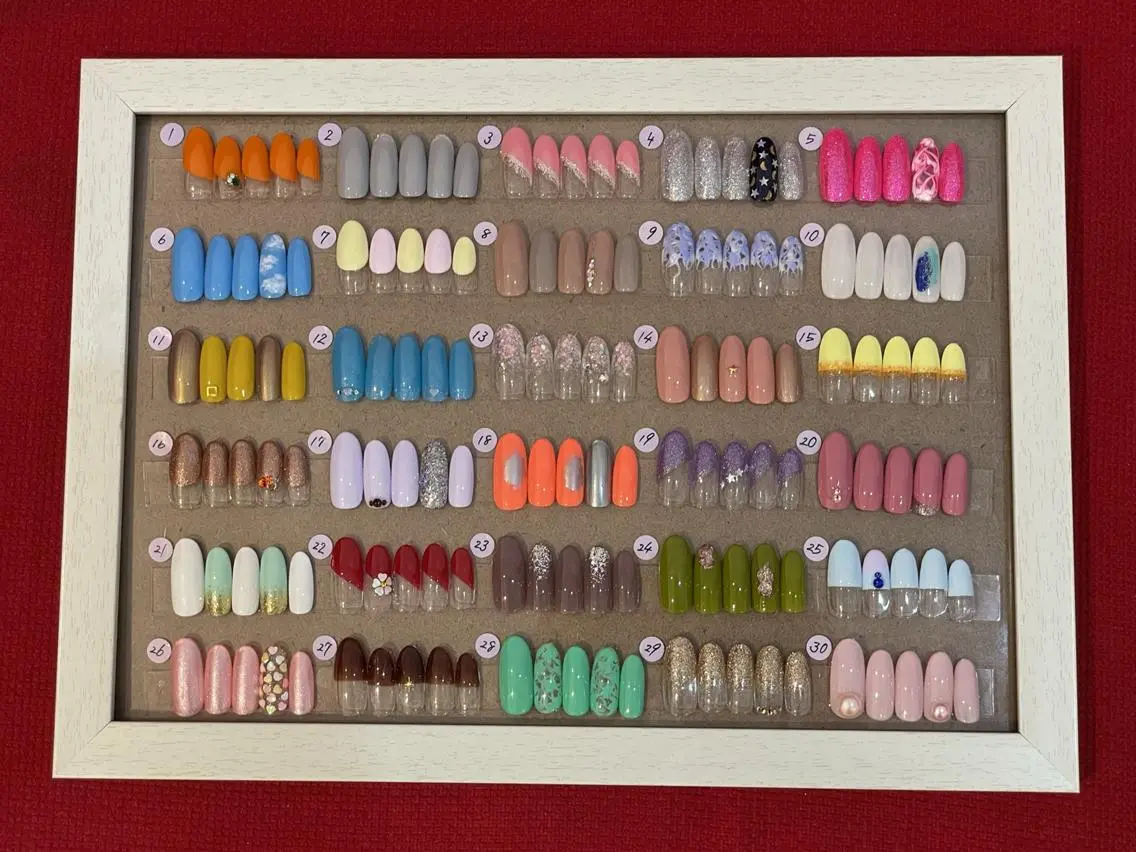 💗￥4300💗定額nail　シンプルコース💗30種の人気デザインから選べる💗ネイルモデル💗の写真