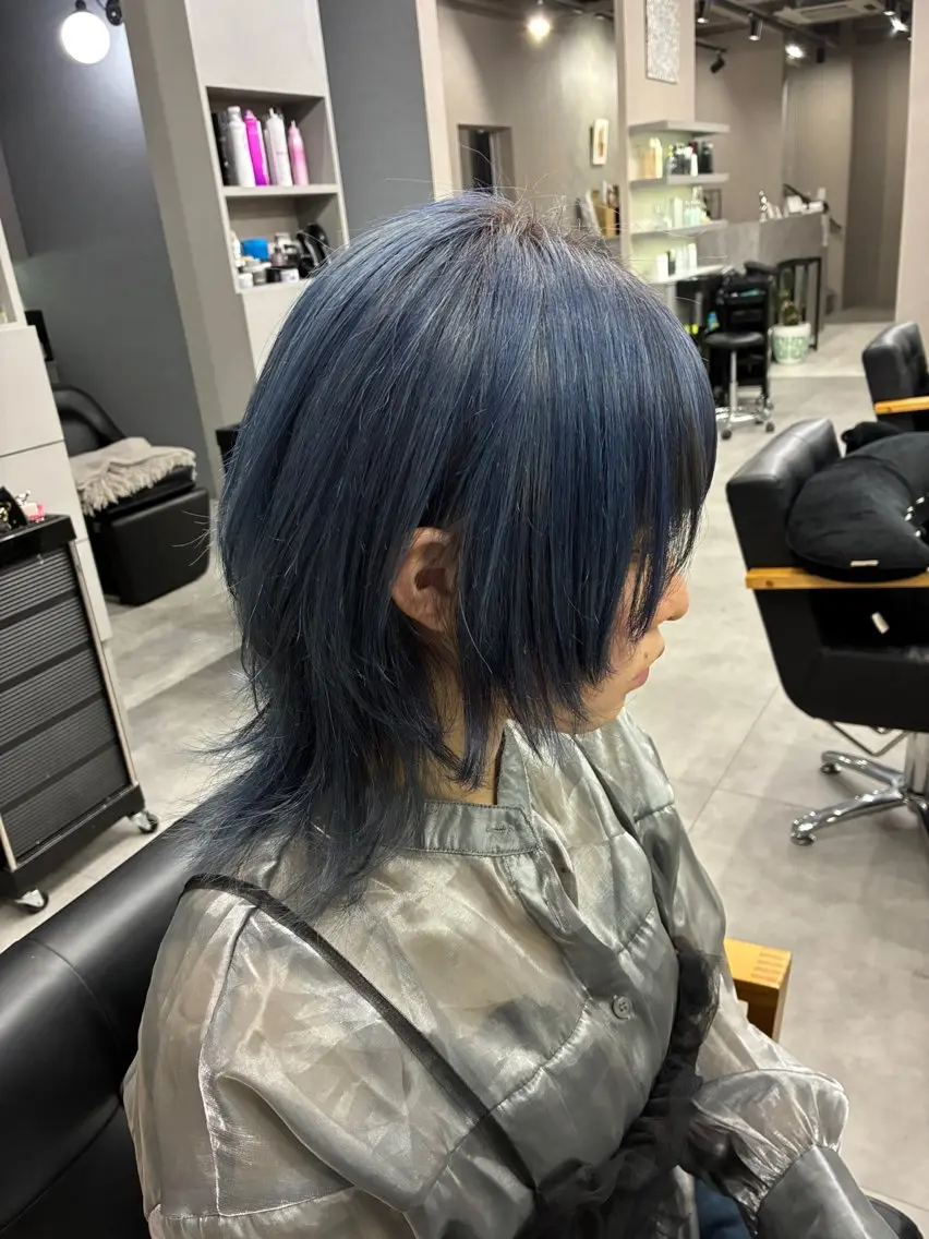 ミディアム カラー ブルーカラー レイヤーカット ヘアカラー トリートメント ふるた/四日市/ 大人女性/ショートのヘアスタイル