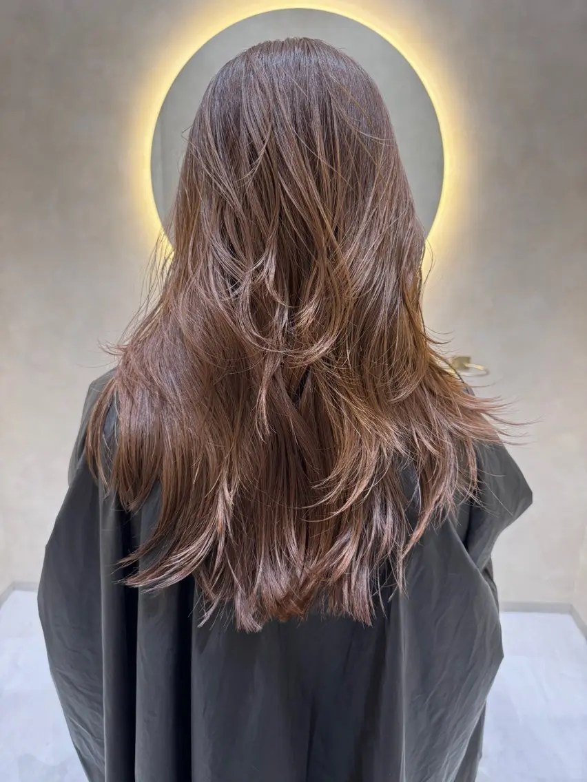 ロング 顔周りカット レイヤーカット カット ヘアカラー トリートメント 酸性ストレート 青木優磨のヘアスタイル