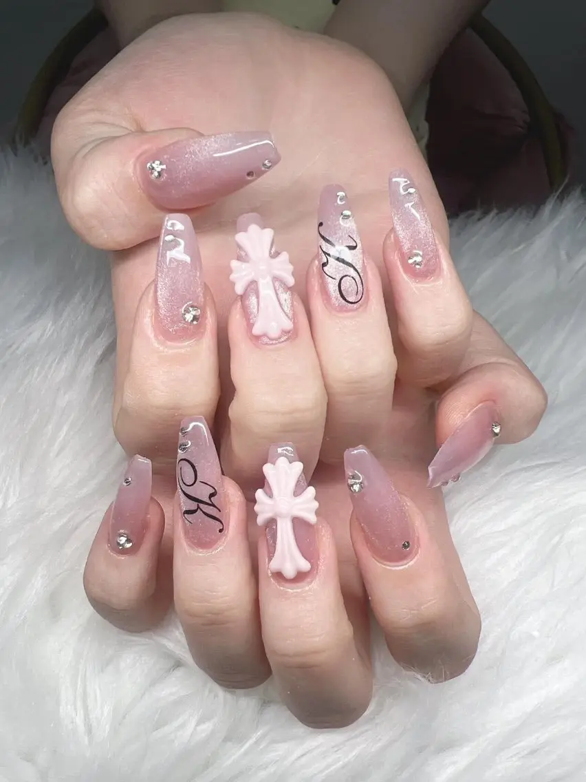 ネイル 長さ出し グラデーション 卒業式 キラキラネイル マグネットネイル ハンドネイル Lee Nailsのネイルデザイン