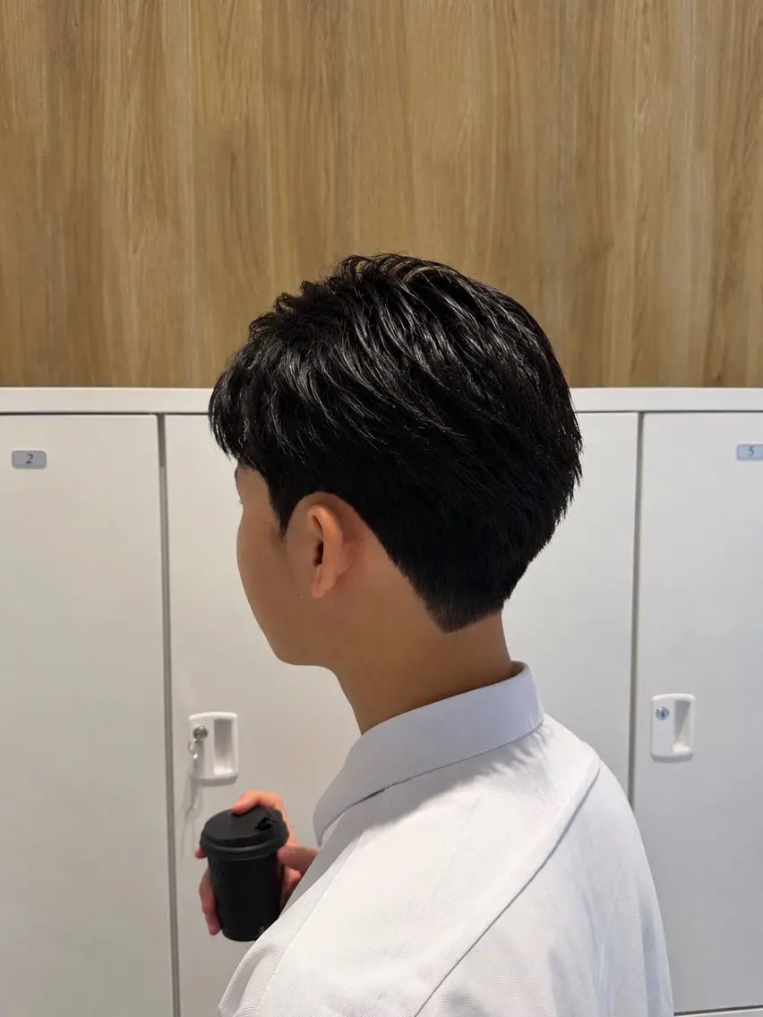 ショート メンズ センターパート ダウンパーマ メンズ韓国風 メンズパーマ 韓国風ヘア カット パーマ 縮毛矯正/メンズ カット栄 伊藤 翔哉のヘアスタイル