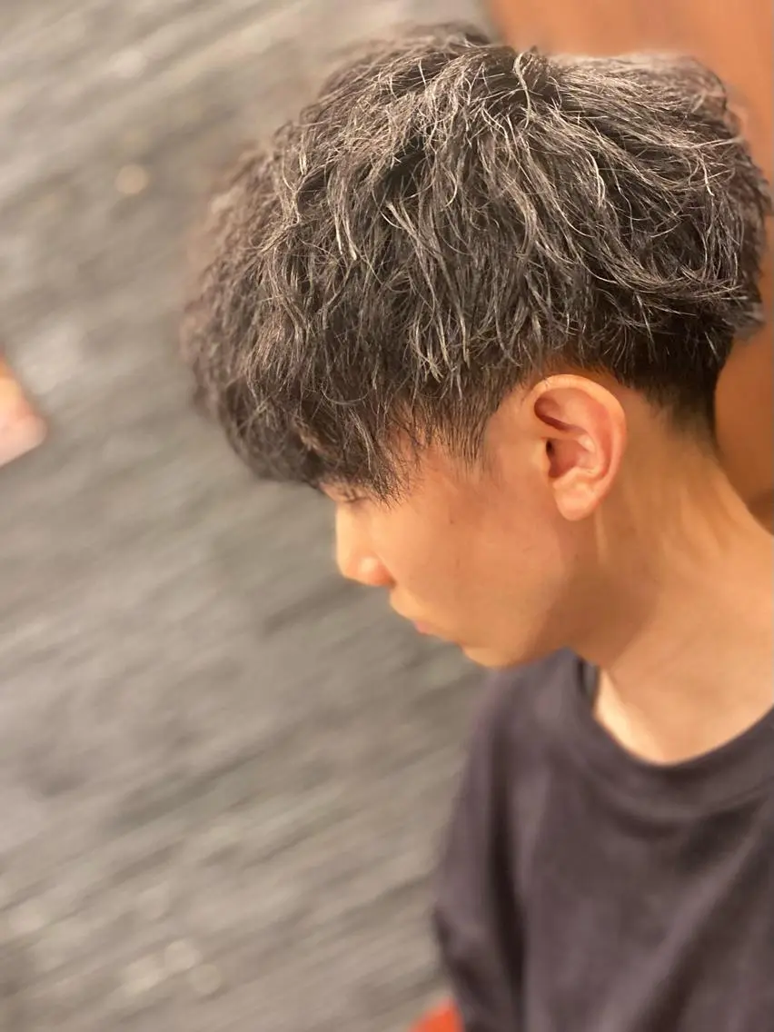 メンズカット&ツイストスパイラルパーマ&セットの写真