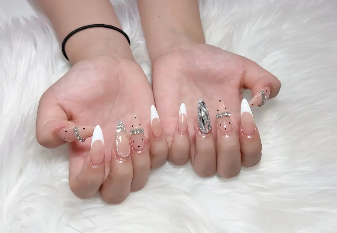 ネイル オーロラネイル チークネイル フットネイル フレンチネイル ジェルネイル Havi Nailsのネイルデザイン