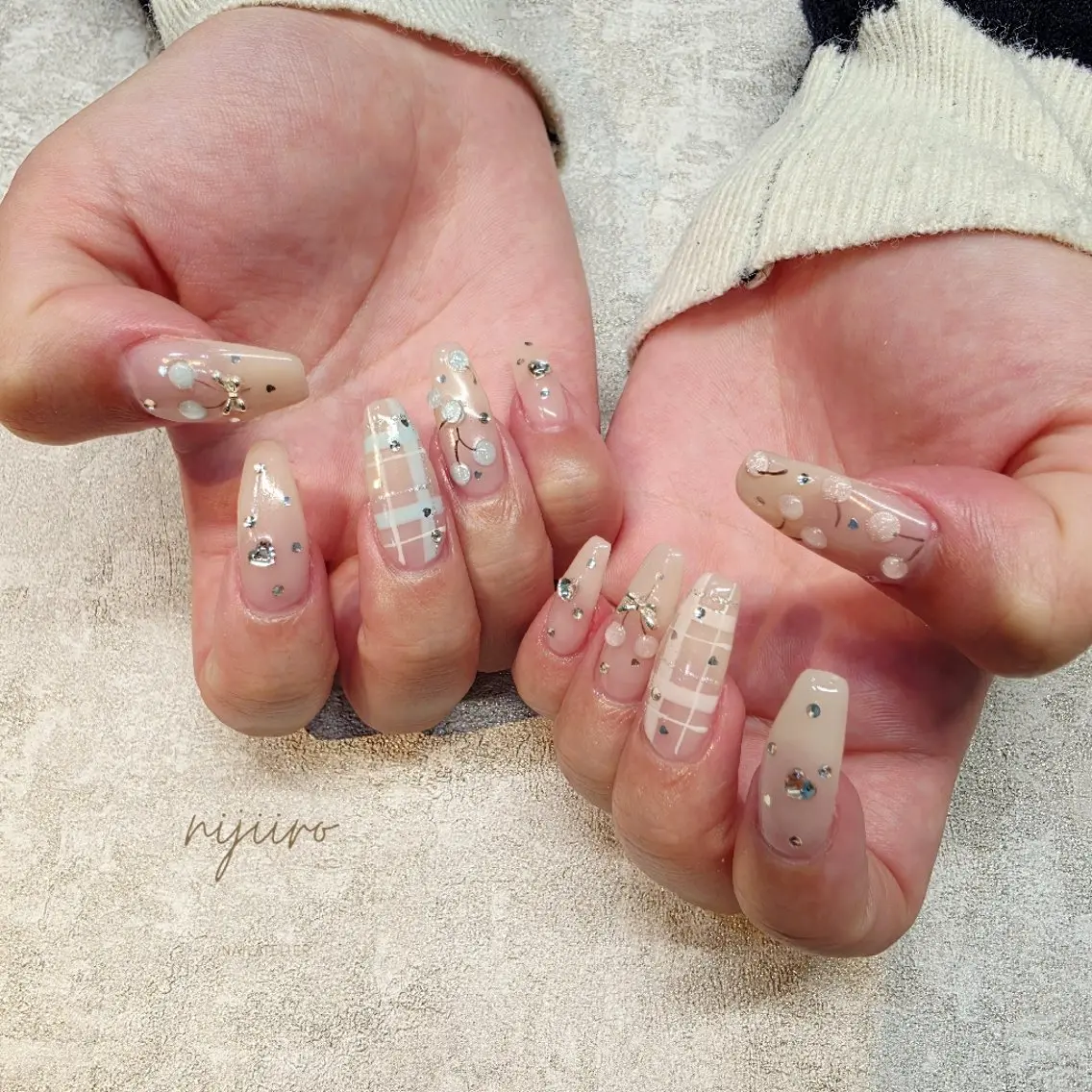 ネイル ハンドネイル nijiiro🌈 サトウのネイルデザイン