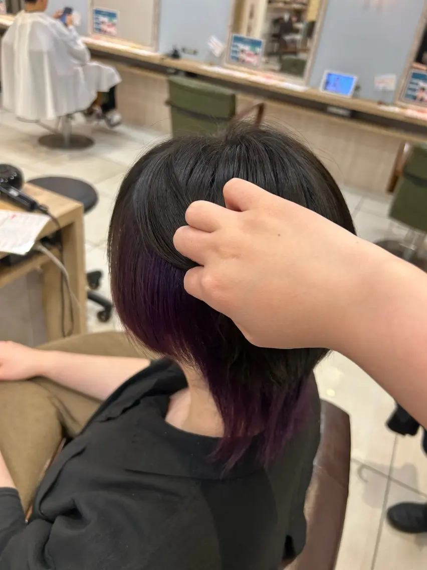 カラー 有村 実佑のヘアスタイル