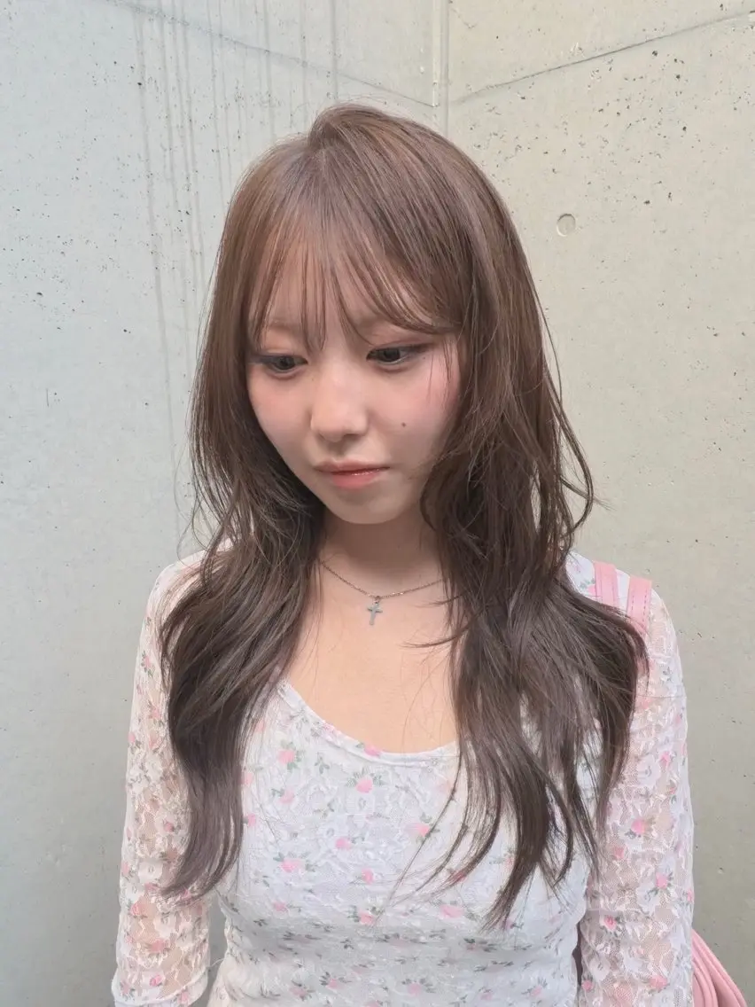 セミロング カラー カット ヘアカラー トリートメント 韓国レイヤー/透明感 カラー/RIN🎀のヘアスタイル