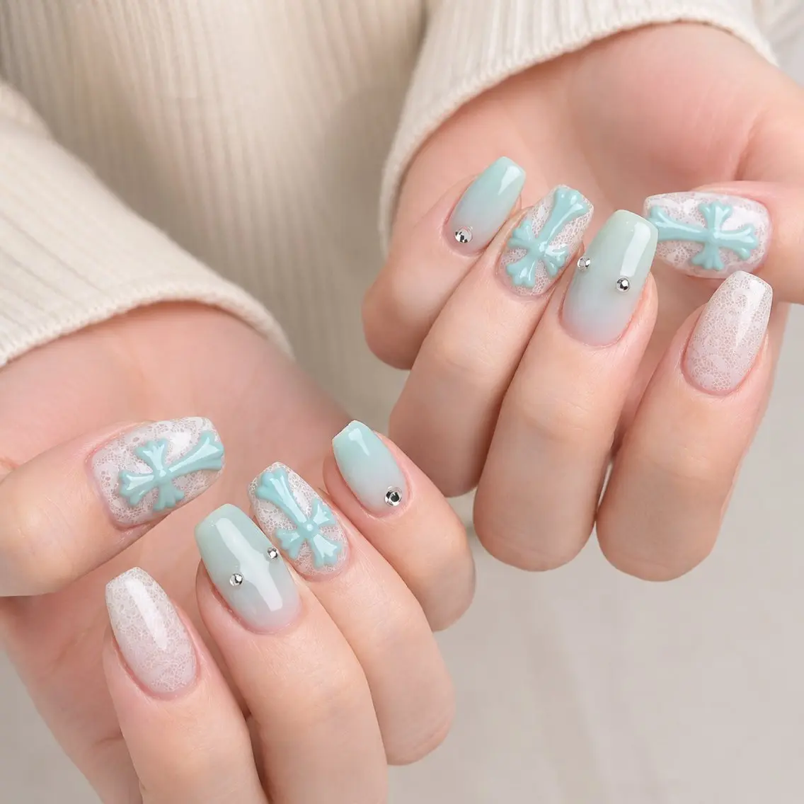 ネイル フレンチネイル ジェルネイル 韓国ネイル マグネットネイル 持ち込み ハンドネイル Royal Nail-RINAのネイルデザイン