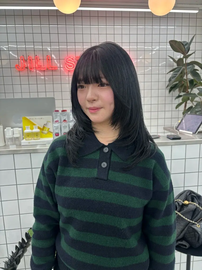 【☀️大人気レイヤーカット☀️】カット+ブリーチなしワンカラー+トリートメントの写真