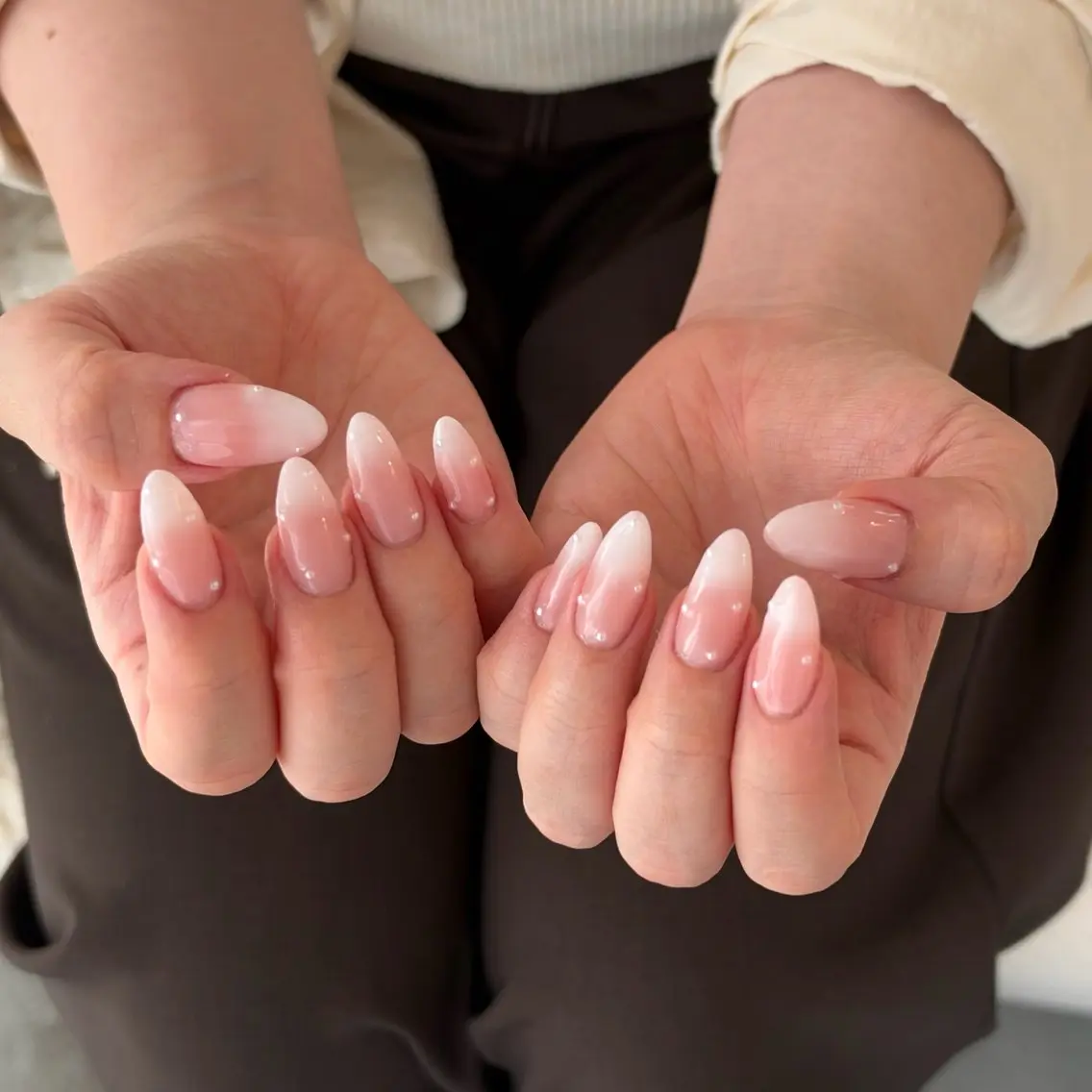 ネイル 長さ出し ピンク シンプルネイル ネイルチップ ハンドネイル __shiho. nailのネイルデザイン