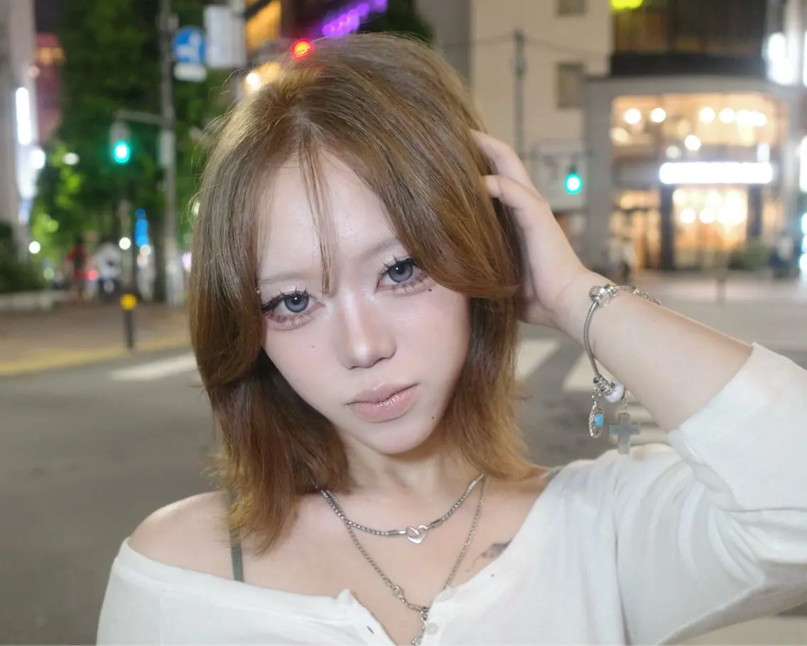 カラー ブラウンカラー ヘーゼル オリーブブラウン ヘアカラー ヘアセット つばさ☁️ 中韓MIXスタイルのヘアスタイル