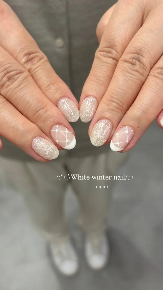 ネイル チークネイル フレンチネイル ガーリー 氷ネイル・うるうるネイル キラキラネイル emmi nailのネイルデザイン