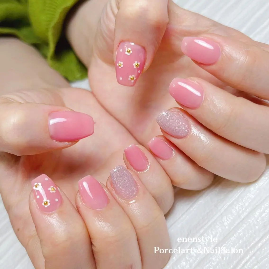 ミディアム ネイル 🐾enen style 🐾のネイルデザイン