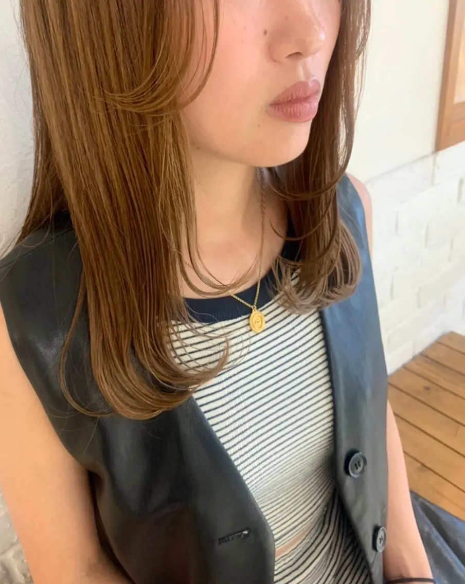 セミロング 顔周りカット レイヤーカット 🩰淡色カラー/ 南ゆかり(女性のみ)のヘアスタイル