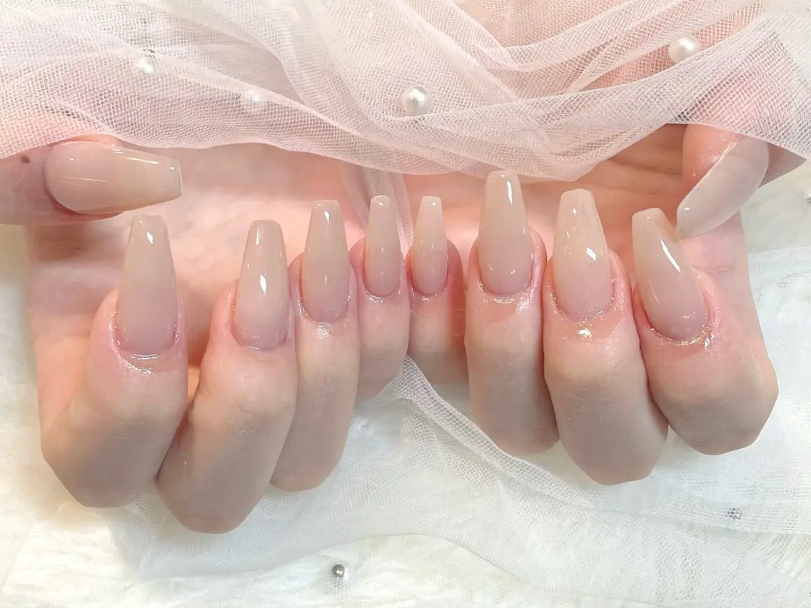 ネイル ジェルネイル ロングネイル ワンカラーネイル シンプルネイル ANDY💫 KANONのネイルデザイン