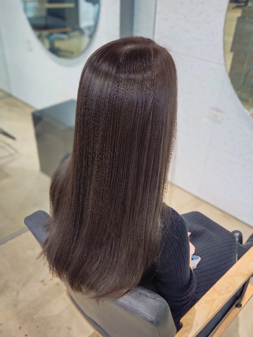 ロング 縮毛矯正 角谷 貫太郎のヘアスタイル