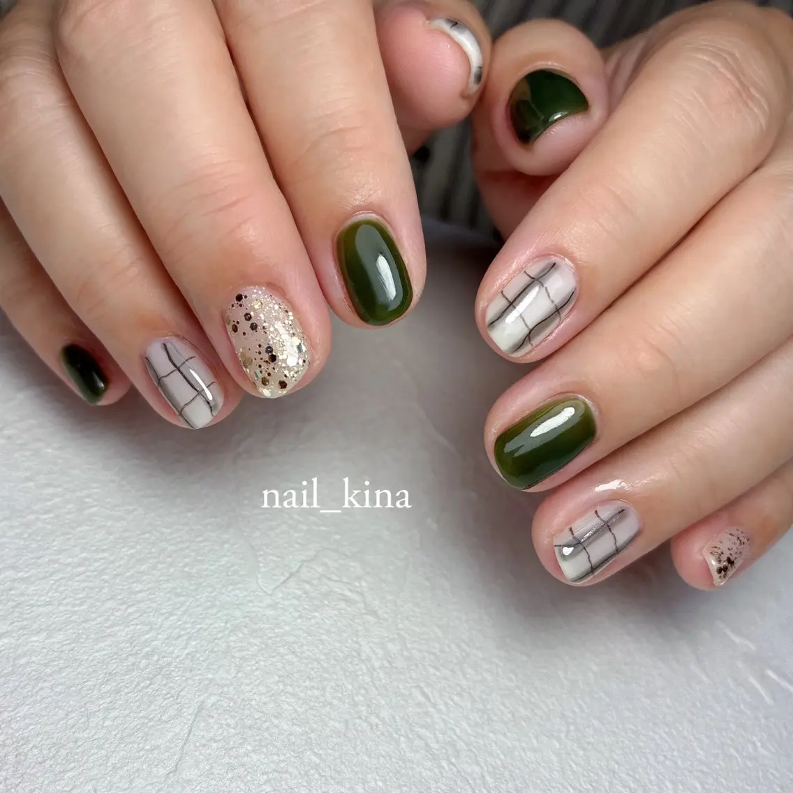 ネイル ジェルネイル マグネットネイル パラジェル ハンドネイル nail_ kinaのネイルデザイン