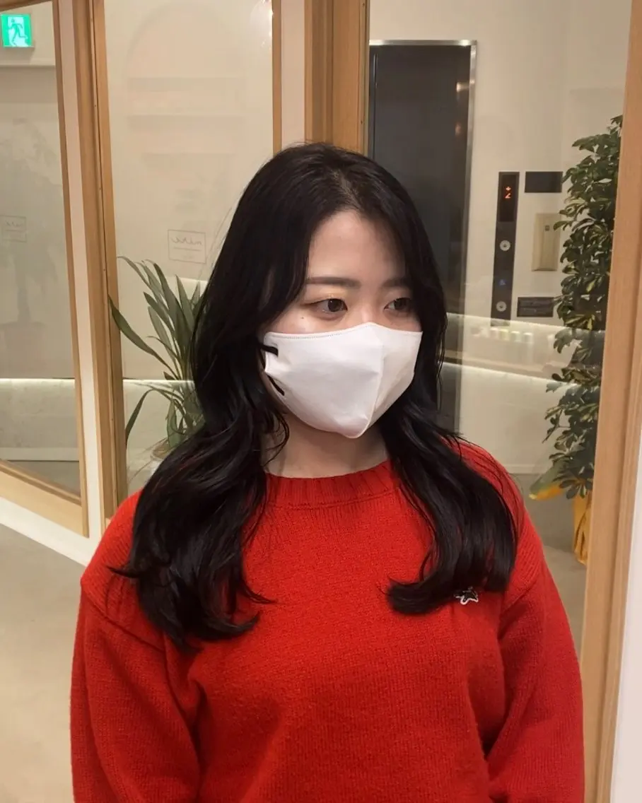 ロング レイヤーカット トリートメント カット ヘアカラー トリートメント sanae /透明感カラーのヘアスタイル