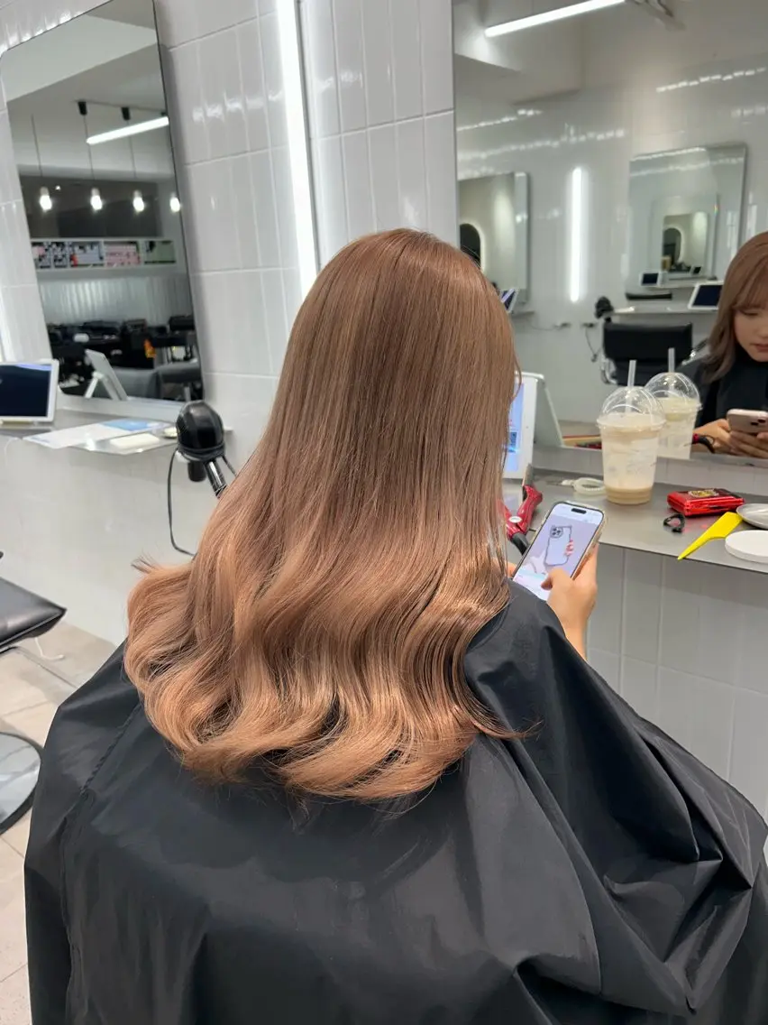 ロング sera 🎀ベージュのヘアスタイル