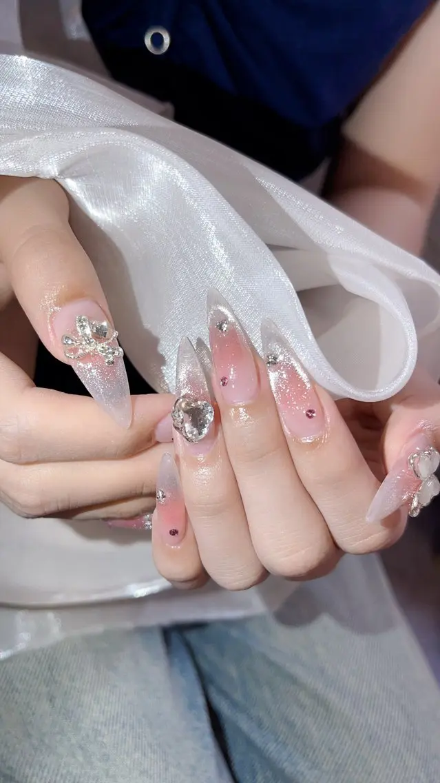 ネイル ハンドネイル SHE Nailのネイルデザイン