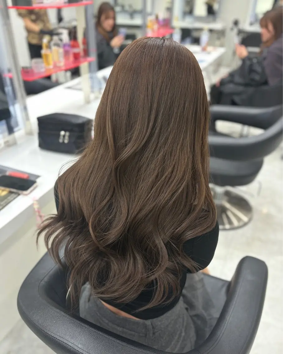 ロング ヘアカラー モテ艶🪄透明感カラ ー🦋RION🦋のヘアスタイル