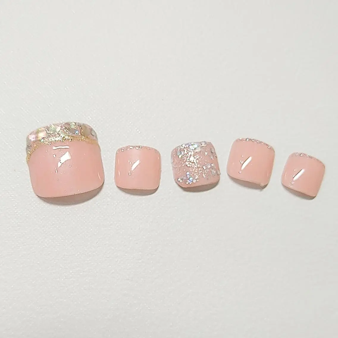 ネイル フレンチネイル フットネイル Tiary🤍 Sachikaのネイルデザイン