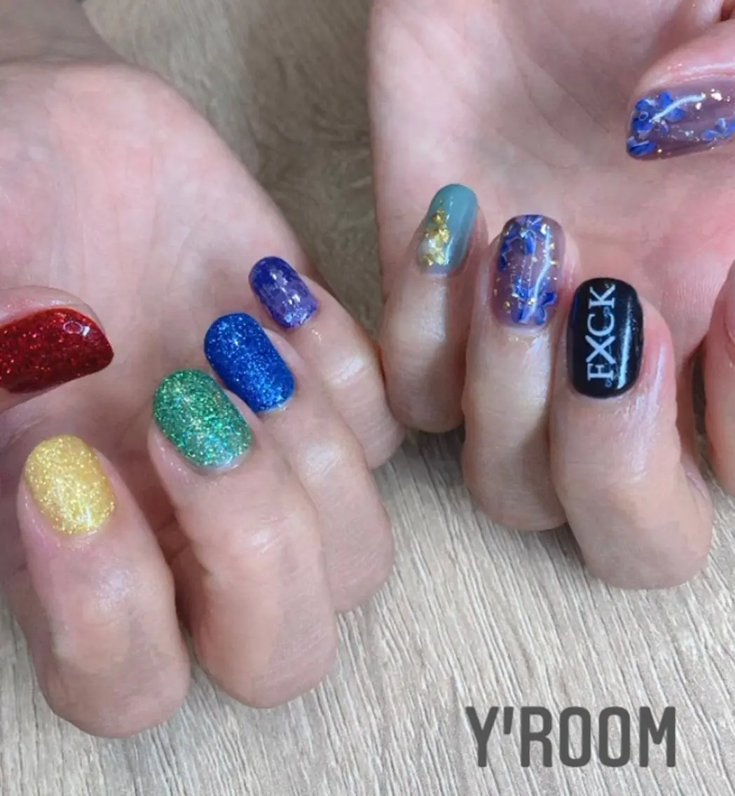 ネイル オーロラネイル フラッシュネイル フットネイル ジェルネイル 氷ネイル・うるうるネイル ハンドネイル YUKA （ネイリスト）のネイルデザイン