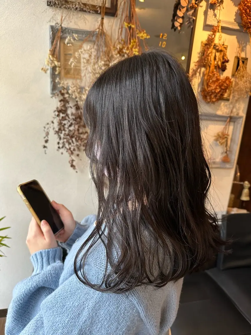 ロング カラー 黒髪 ブルーカラー ブルーブラック ブラウンカラー 💜推しインナー カラー/菊池柊真💜のヘアスタイル
