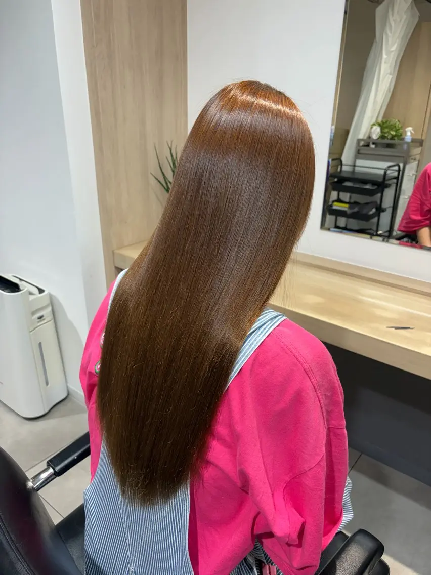 ロング パーマ 縮毛矯正 ストレートパーマ 大川 七夏のヘアスタイル