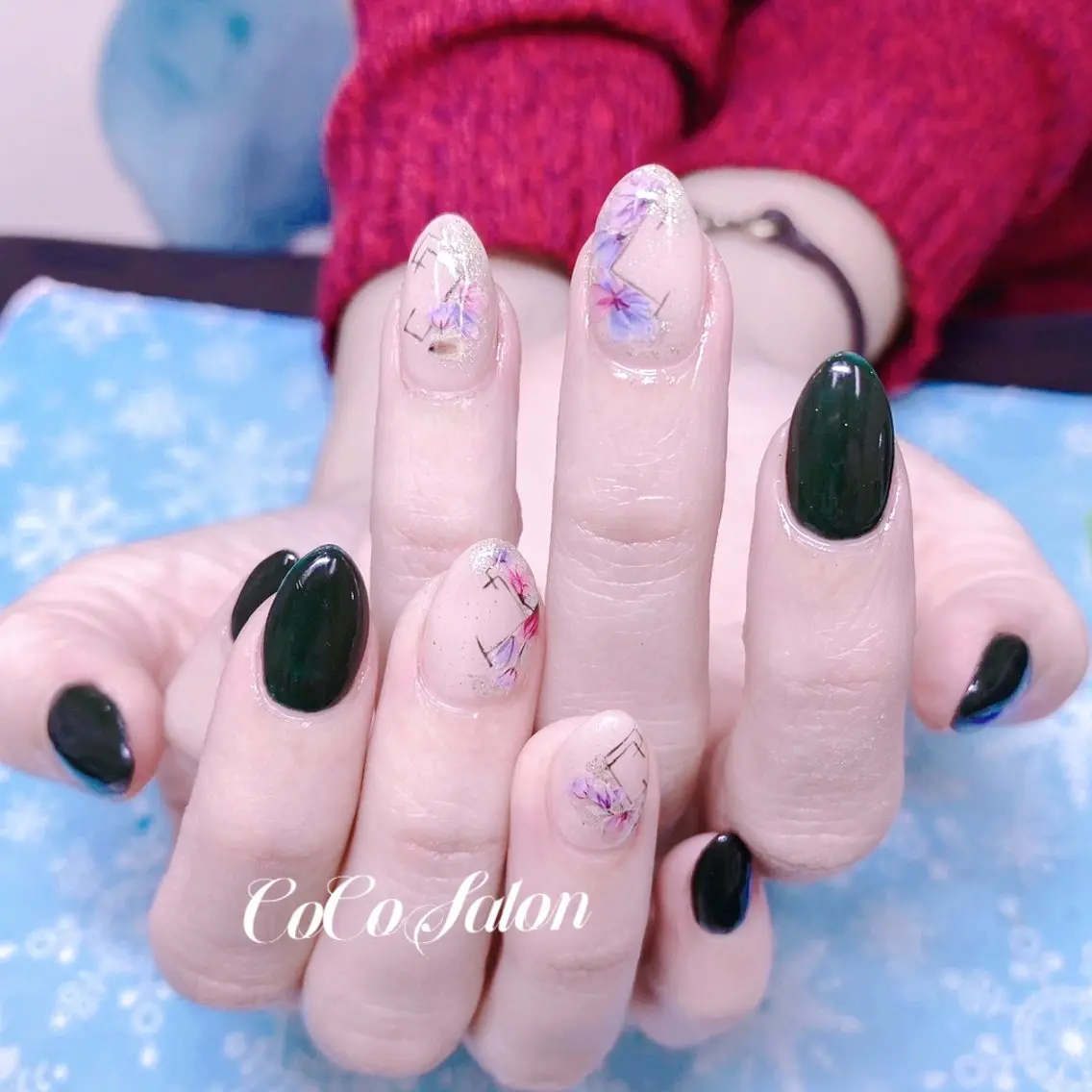 ネイル 成人式 長さ出し フラワーネイル ジェルネイル グリーン ハンドネイル CoCoSalon ネイル/まつ毛予約のネイルデザイン