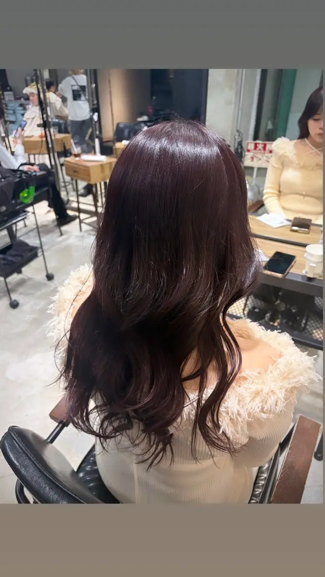 ロング ヘアカラー トリートメント 🦋韓国/暖色カラー RENA🦋のヘアスタイル