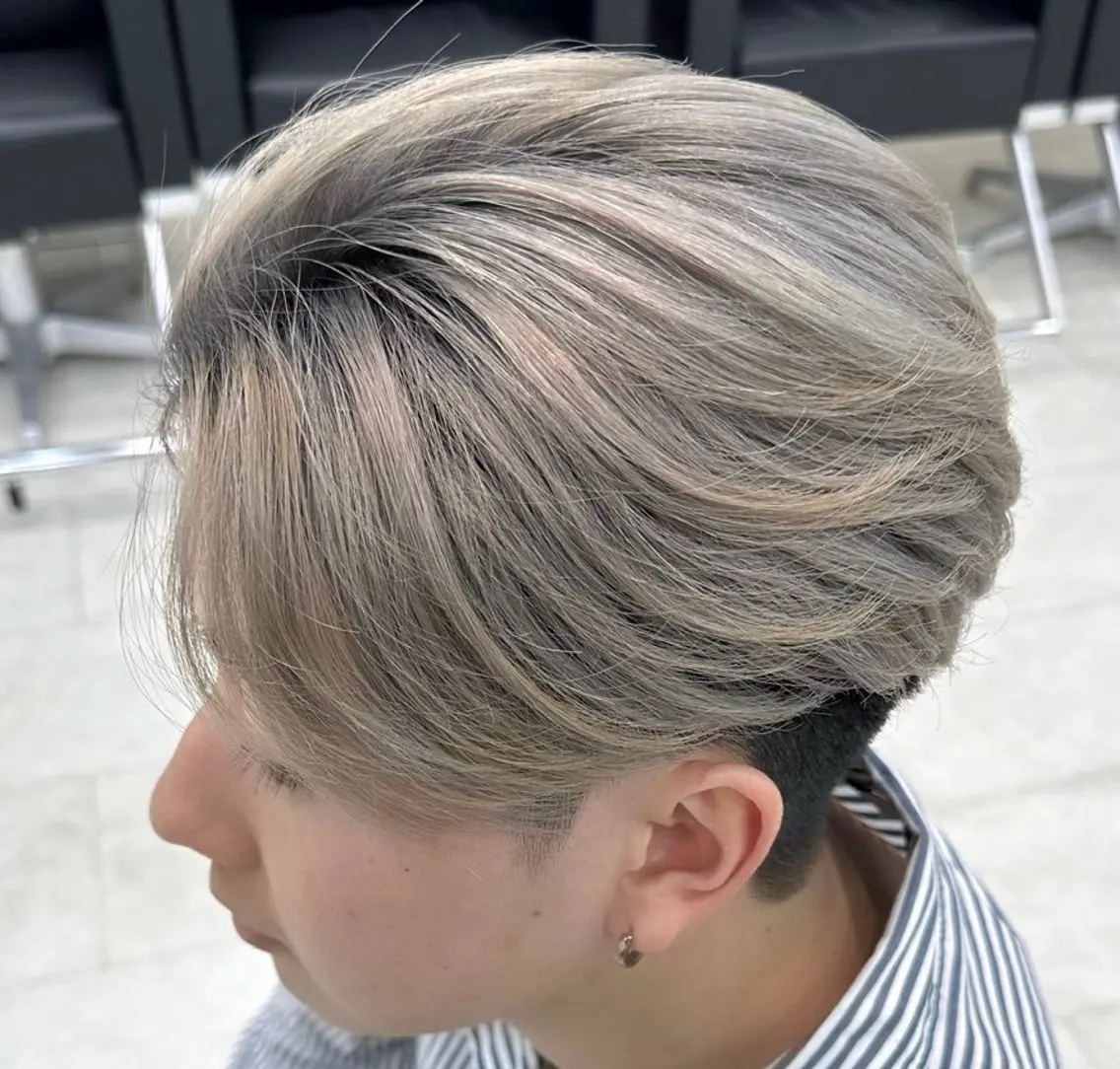 ショート カラー パーマ メンズ カット ヘアカラー パーマ メンズ特化✂️ 小枝 優生のヘアスタイル