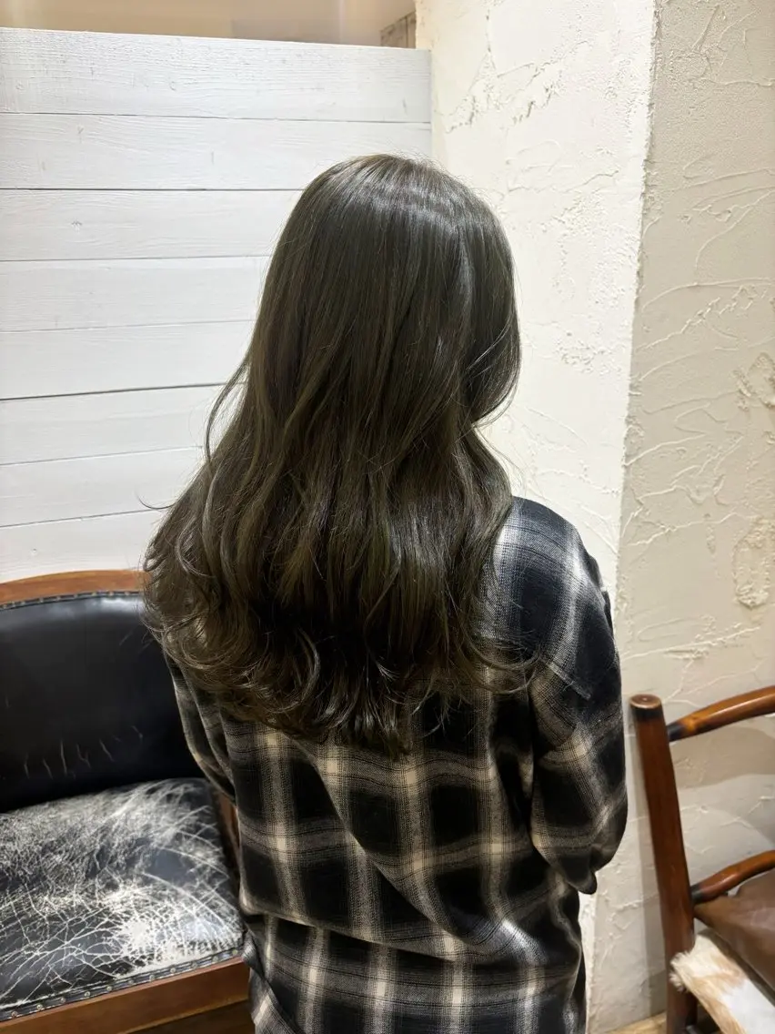 カラー Defi【梅田】 Hinataのヘアスタイル
