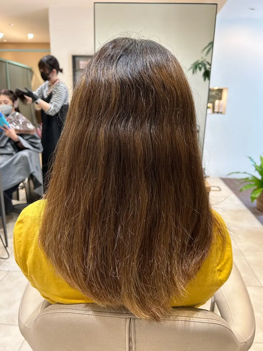 ロング カット 縮毛矯正 トリートメント タナカ レイヤのヘアスタイル