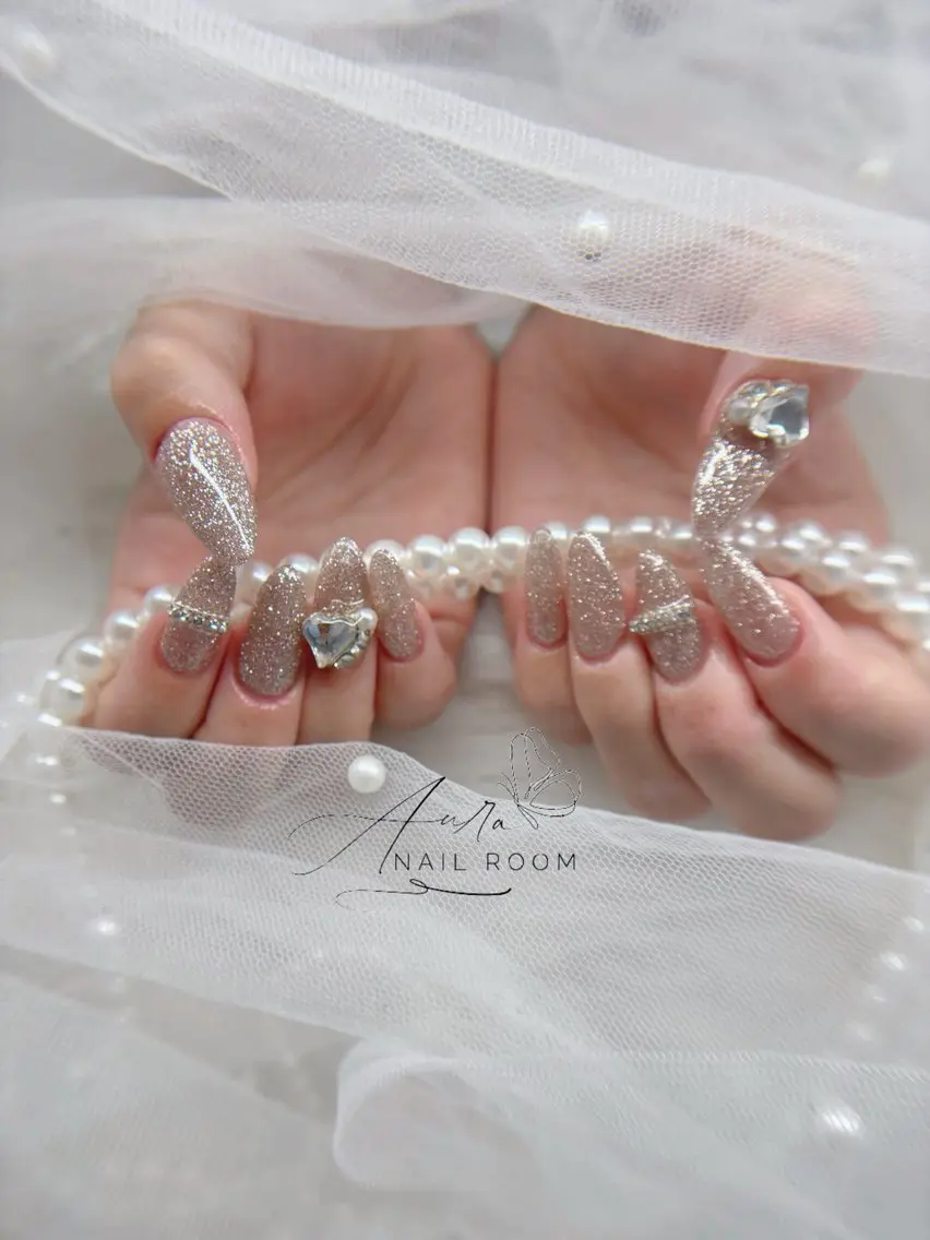 ネイル Aura Nail Roomのネイルデザイン