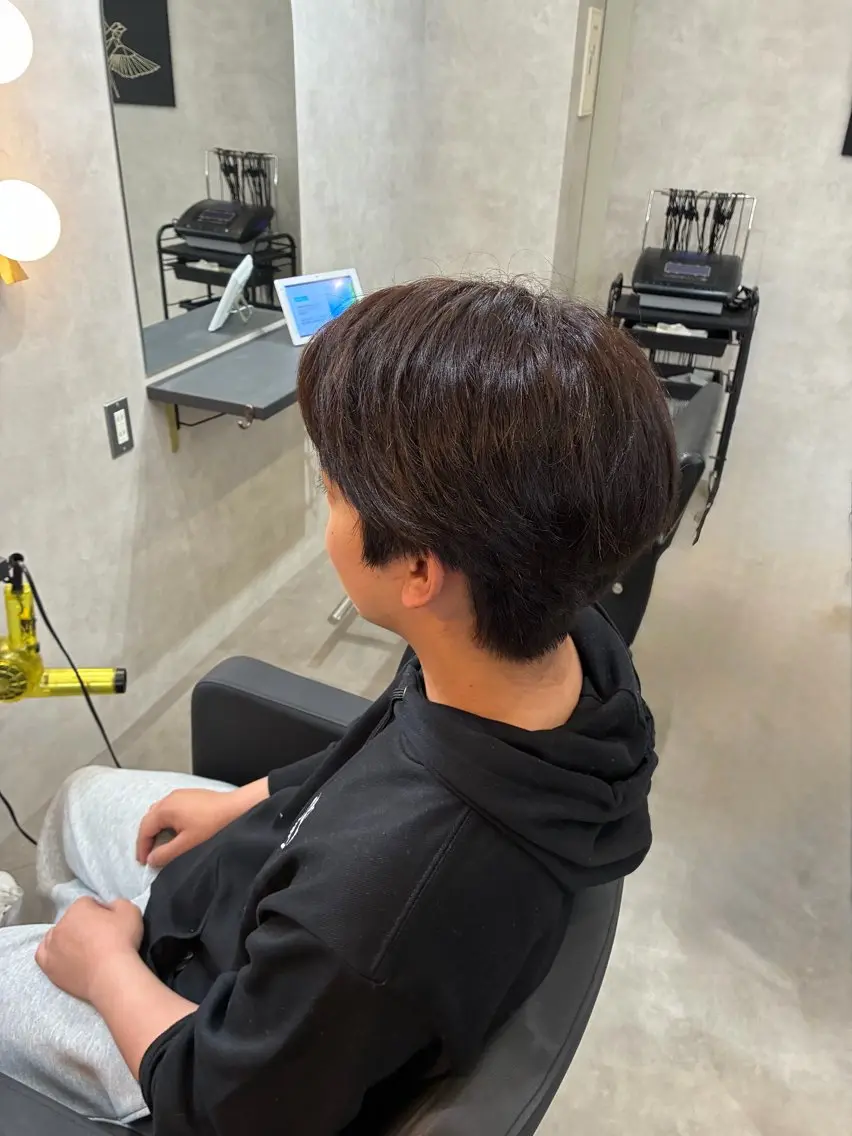 ショート カラー メンズ ブラウンカラー ダークブラウン 河原 虎之のヘアスタイル