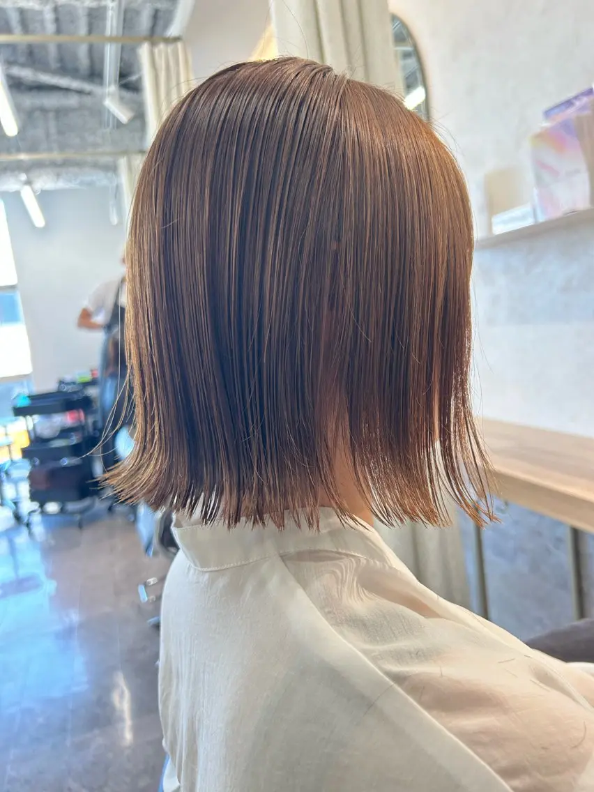 ショート ボブ 外ハネヘア 豊島 璃奈のヘアスタイル