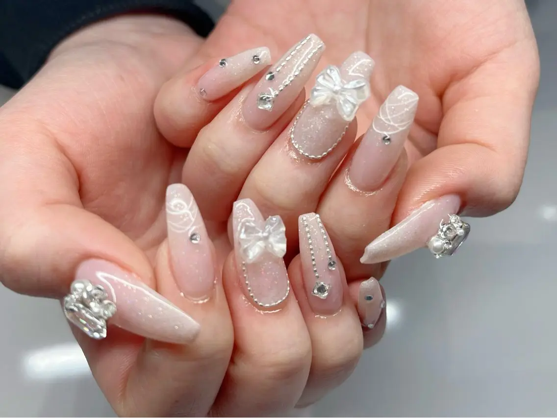 ネイル 成人式 フラッシュネイル フットネイル ジェルネイル 卒業式 mione_ou nail salonのネイルデザイン