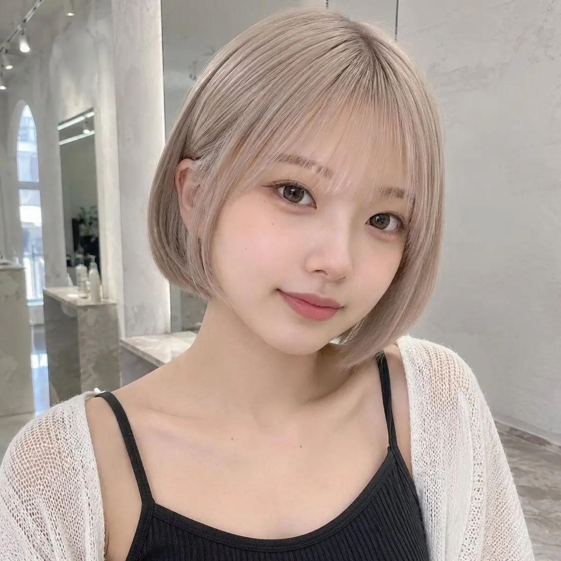 ショート ヘアカラー 栄ハイトーン/ ベージュカラー/シンのヘアスタイル