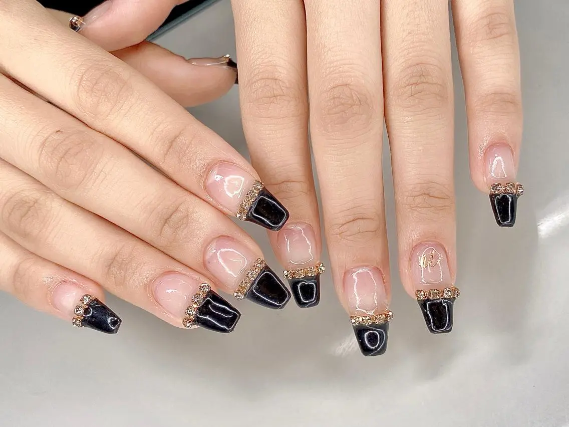 ネイル I-nailロング /ワンホン/キラキラのネイルデザイン