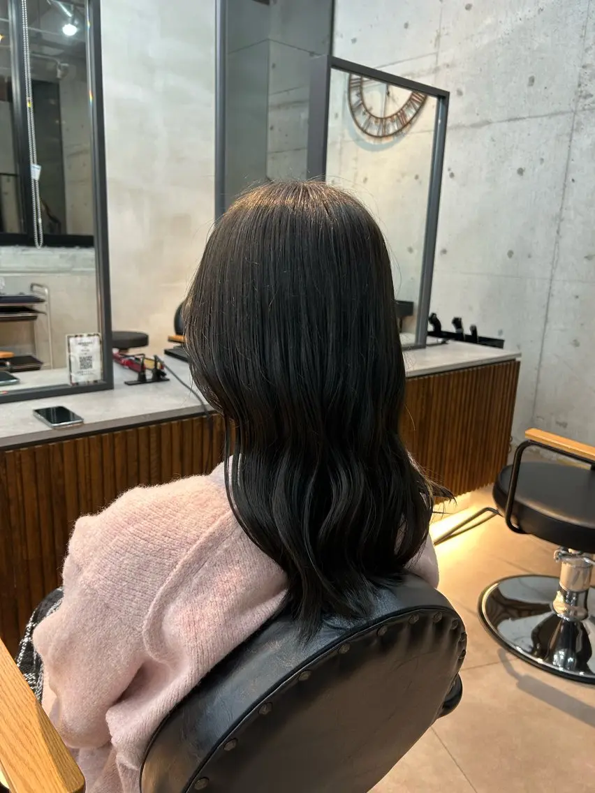 セミロング 小笠原 百雪のヘアスタイル