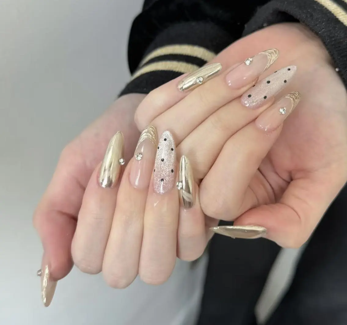 ネイル ハンドネイル 🎀 NaNa_nailのネイルデザイン