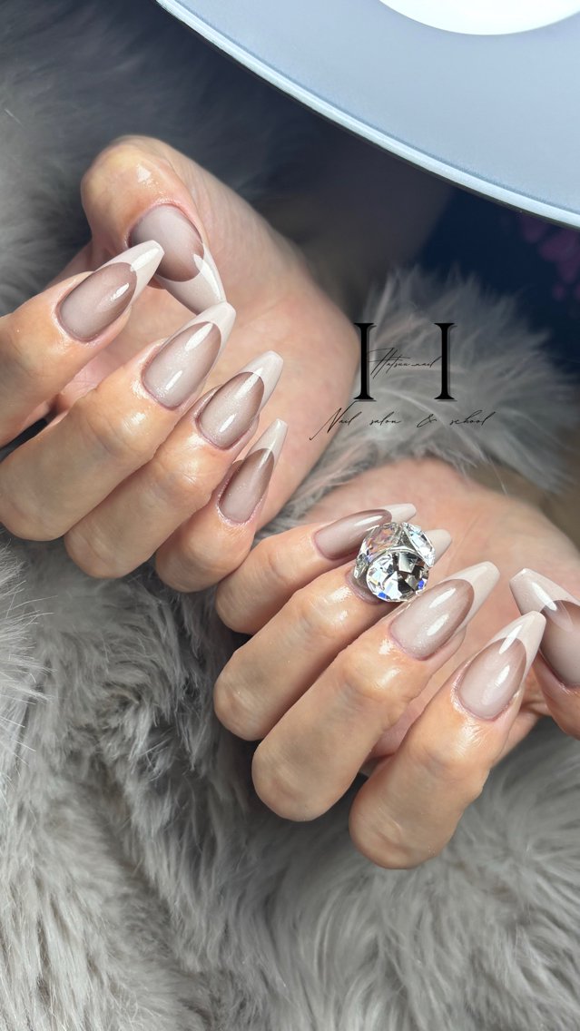 ネイル HatsuuNail salonアリスのネイルデザイン