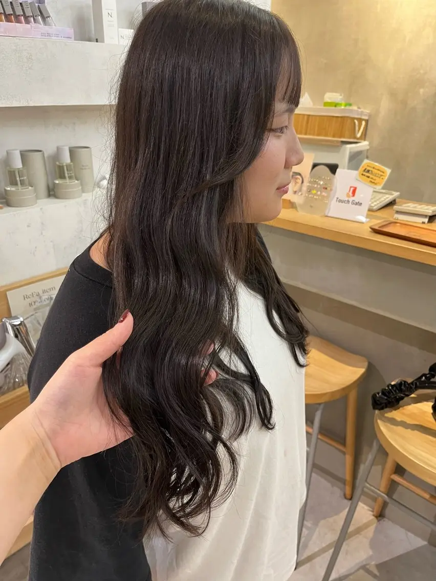 ロング カラー 透明感カラー グレージュ 鈴木由衣 /ショート/艶カラーのヘアスタイル