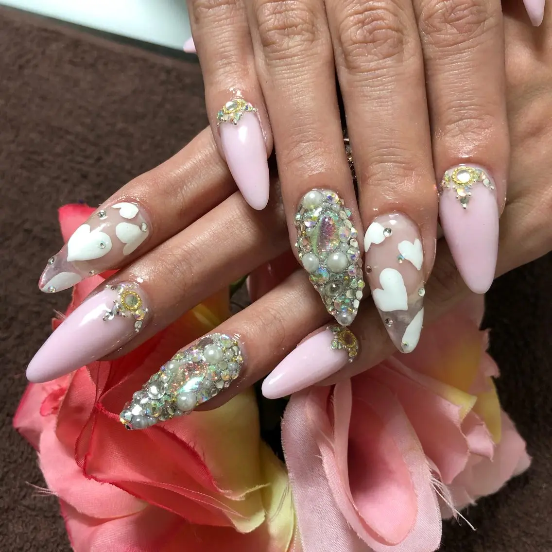 セミロング ネイル アートネイル ストーンネイル ハンドネイル 《LB》ラブリエ Nail&eyeのマツエク・マツパデザイン