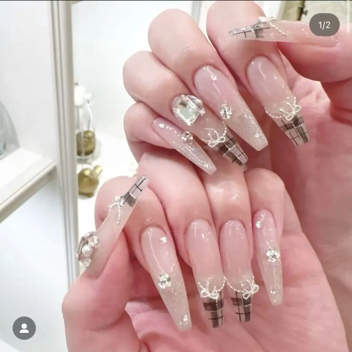 ネイル アートネイル チークネイル クリアネイル 長さ出し フラッシュネイル ハンドネイル kana nailのネイルデザイン