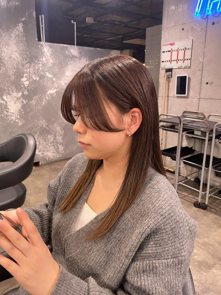 セミロング カラー カット ヘアカラー ハイトーン 横浜💞ミオのヘアスタイル